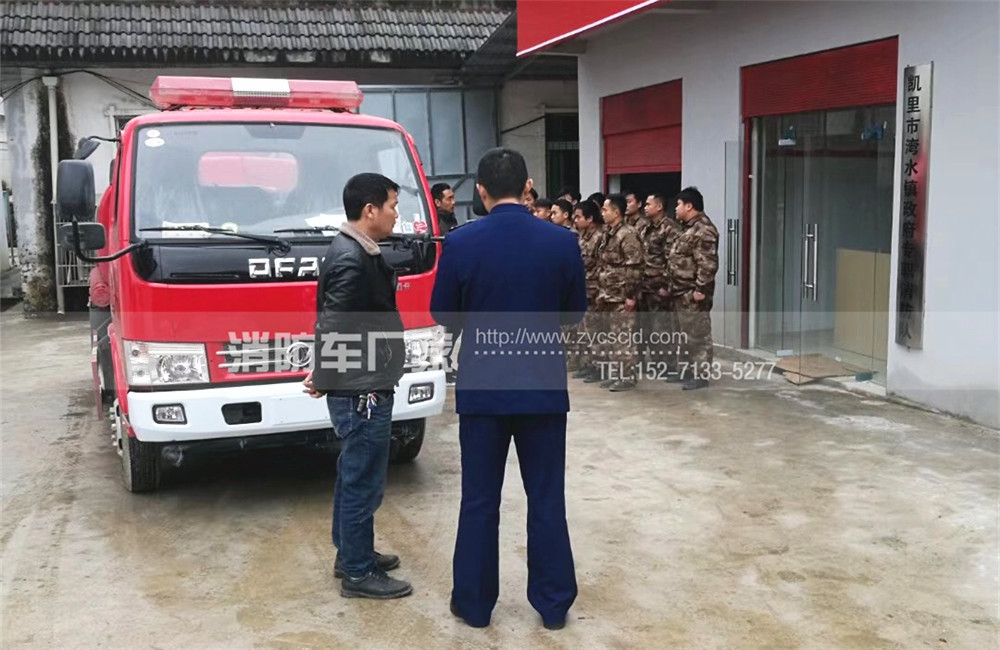 領(lǐng)導(dǎo)檢查車輛 領(lǐng)導(dǎo)檢查車輛